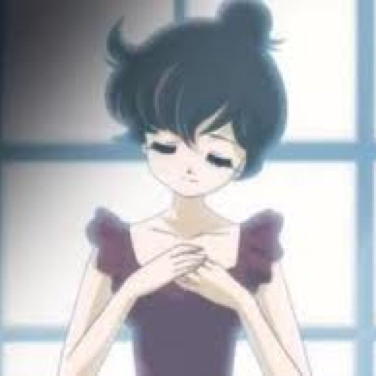 Hello, my name is Rue. I'm in the advanced class of ballet at Gold Crown Academy. @prince_mytho is the one I will always love.