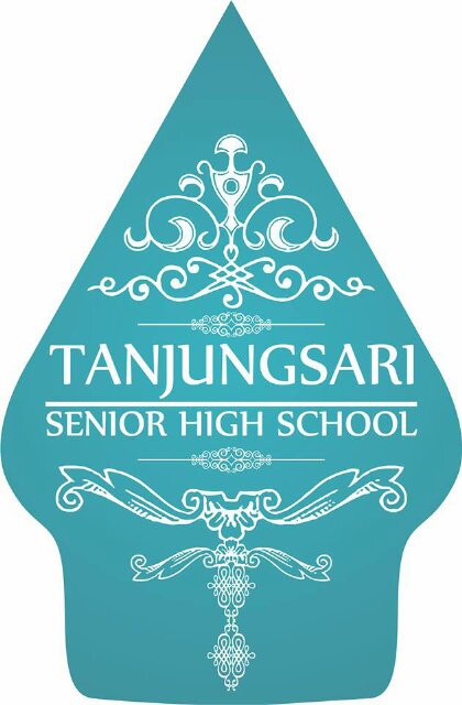 Kumpulan alumni dan siswa siswi yang masih aktif di sekolah :)