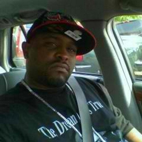Shadytimber Hustla/Street Provider Records......(im next up/fire your favorite rapper)direct contact..8326031138...