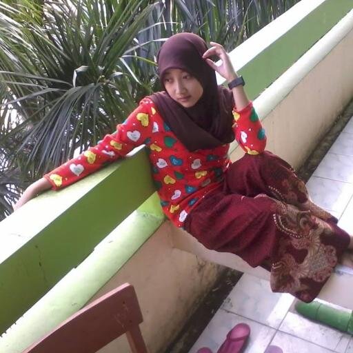 hidup penuh perjuangan, perjuangan tidak mudah, tp juga tdak sulit, hanya butuh kemauan n usaha. cayoo girl