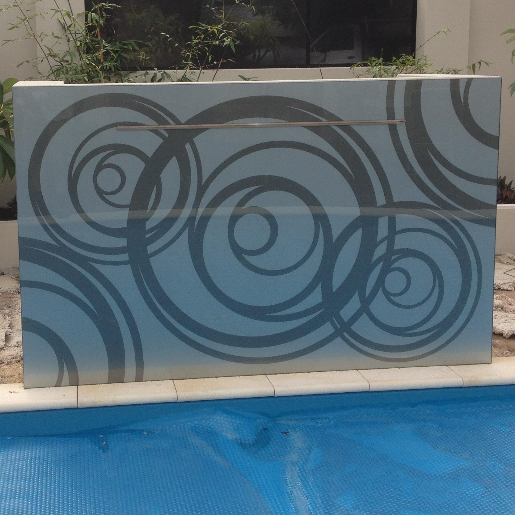 WA Custom Glass specializes in custom Splashbacks, Shower Screens, Mirrors and Pet Doors throughout the Perth Metro Area.