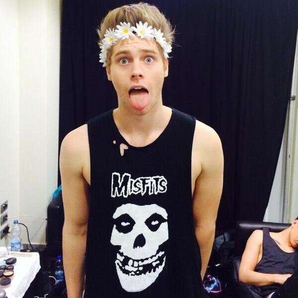 go ahead rip my heart out, that's what loves all about luke/4