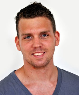 Sport-Fanatiker, Semi-Fussballprofi, Rennrad-Fan, Kaffee-Experte, Sportjournalist, Freiheitsliebender und eig. ein netter Kerl.