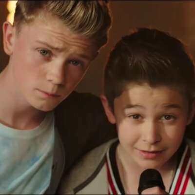 Made this for bars and melody to show i support them. Manged by kate and go follow my personall twitter: @oxox_kate