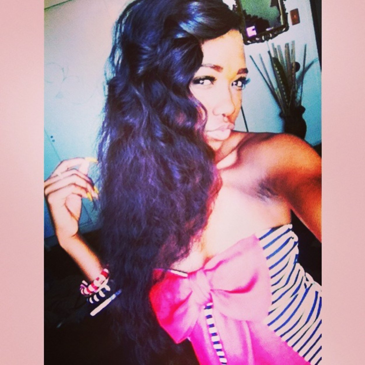 so slick, so small, curvy. teeth all pearly, hair all curly. ✨IG:KeepinUpWithCrissyD✨