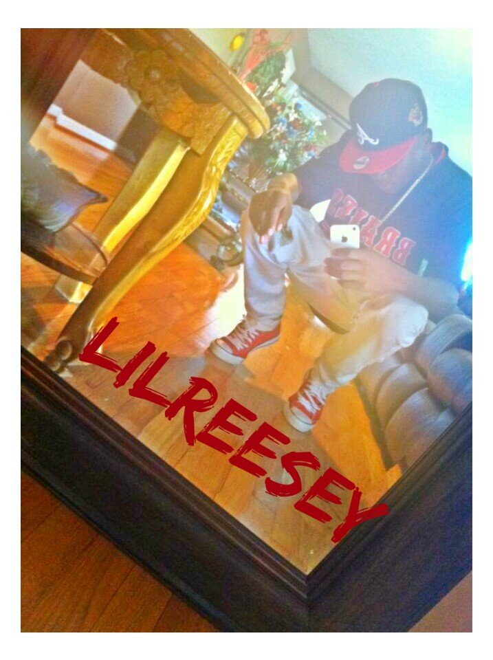 ig:kvngzyzy like all pics. if you Aint banging you lazy bangbros for life. Kik?trvllshvt.