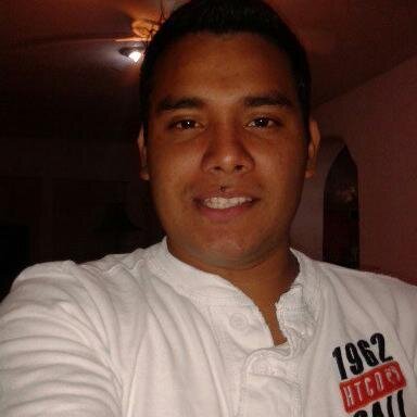 No te arrepientas de nada, la gente buena te da felicidad, la mala te da lecciones y la maravillosa te da recuerdos.