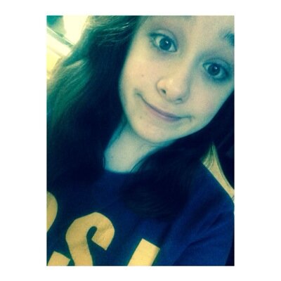 I love Brooklyn Beckham............................You should go follow my other account @OfficialEmilyR_