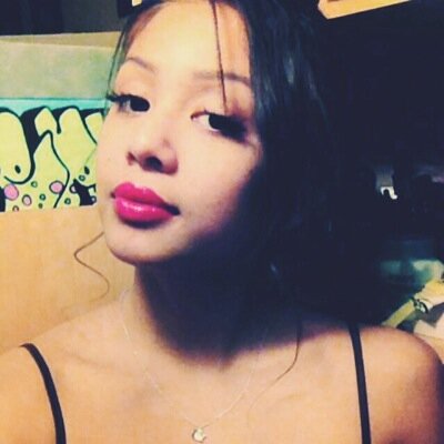 poeticslum's profile picture. Sun is my inspiration. Moon is my poem.