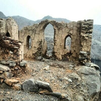 ‏‏‏‏سبحان الله.   والحمدلله.    ولاآله الآ الله .   والله آكبر