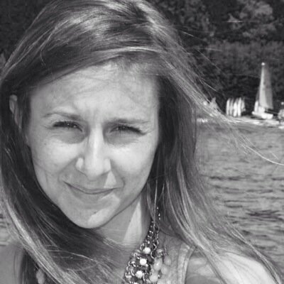 Profile Picture of Laura Malina Seiler (@laurysummertime) on Twitter