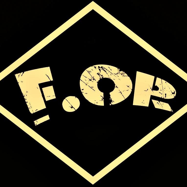 @tiarastrid (vox) FEY @si_duabelas (vox) @obyeSM (Guitar)