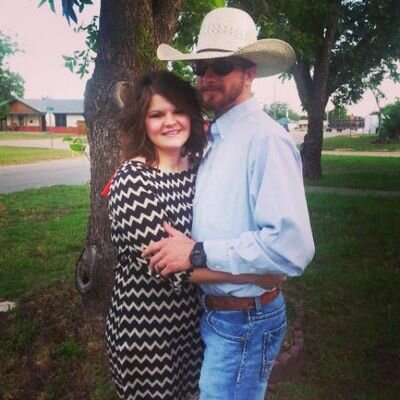 AnthonyElliot19's profile picture. 