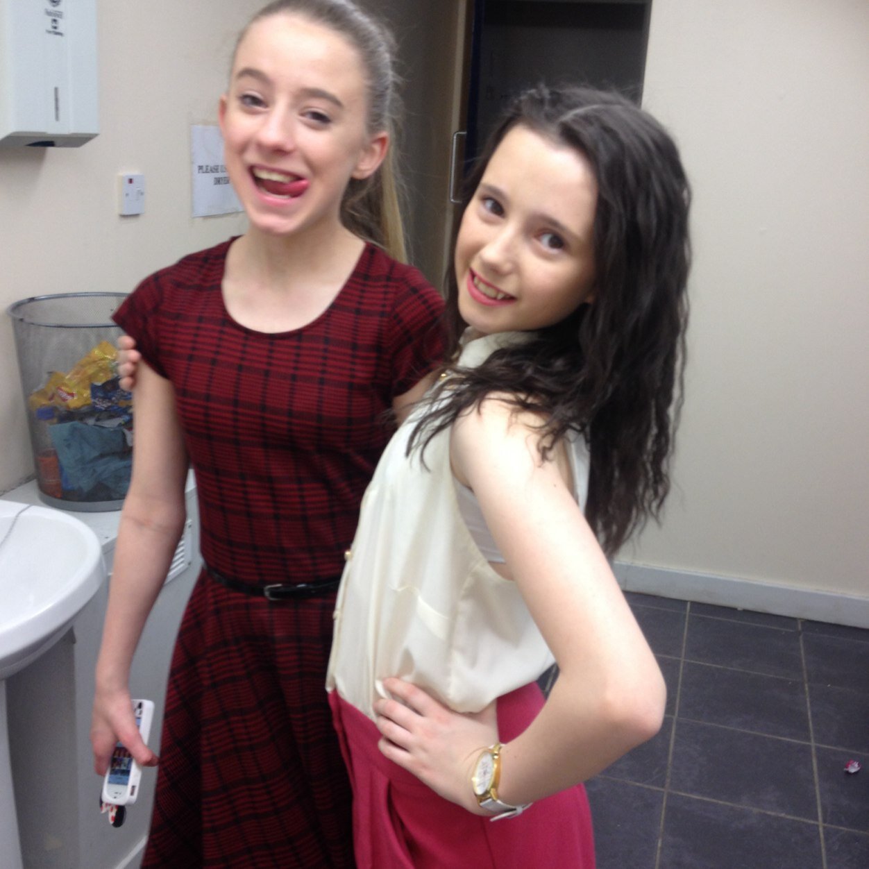 Two girls who want to live the dream of singing and Acting and enjoying the laughter that comes from other people,be awesome and funny with IMabbzzB :)