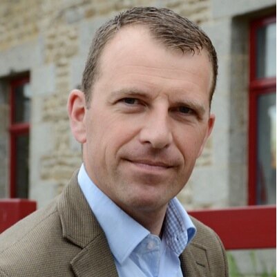 DiderRobert's profile picture. Elu municipal à Ploumagoar. Élu communautaire jusqu’en 2020. Conseiller Général jusqu’en 2015.