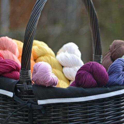 rreve_caz's profile picture. 