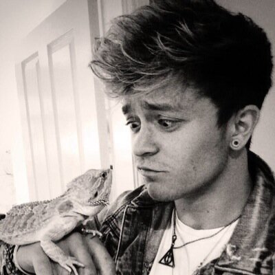 free follow // @_bryxnie