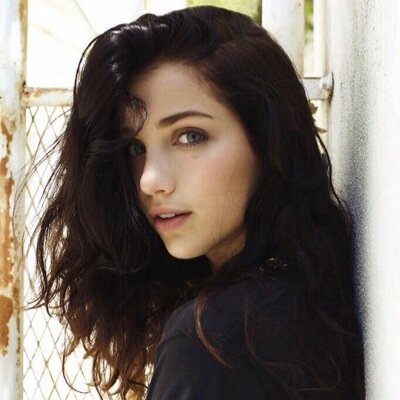 FemaleSeer's profile picture. Hey...I'm Ethan..I mean,Edan...17, bit of a geek...for some reason, I can't figure out how I got turned in to a girl..Awkward around guys.{#MBAV}