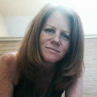 emmiemmi's profile picture. Mother, wife, painter. Other cool stuff.