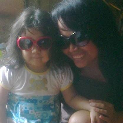 Ser humano - hija - Madre -hermana - amiga!!!! Agradecida con Dios x cada momento vivido y x los que vendran :D