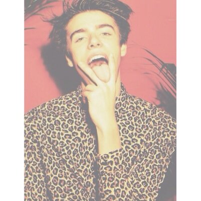 WynstonASRPG's profile picture. connard, c'est moi.