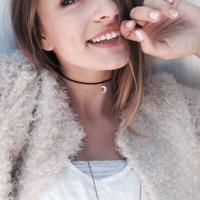 ChasingJoys's profile picture. Just a 18 year old simple girl that have difficulty expressing herself. For my words tend to be inadequate to describe.