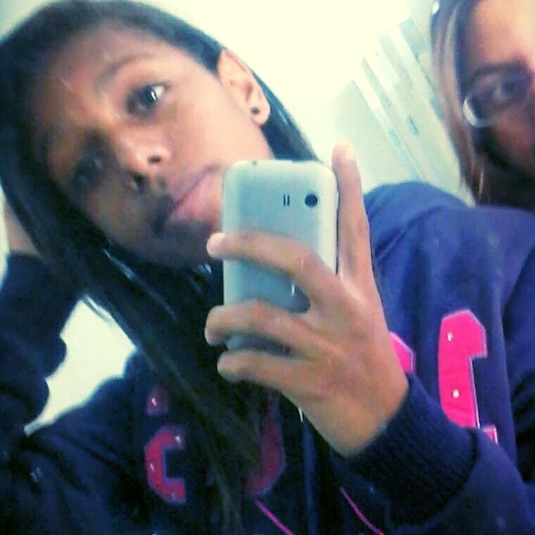 --E ela éh gataa gataa demaiis,e alem de ser muiito abusadaa ,ela faz dee um jeiito q as outraas nao faiiz (88