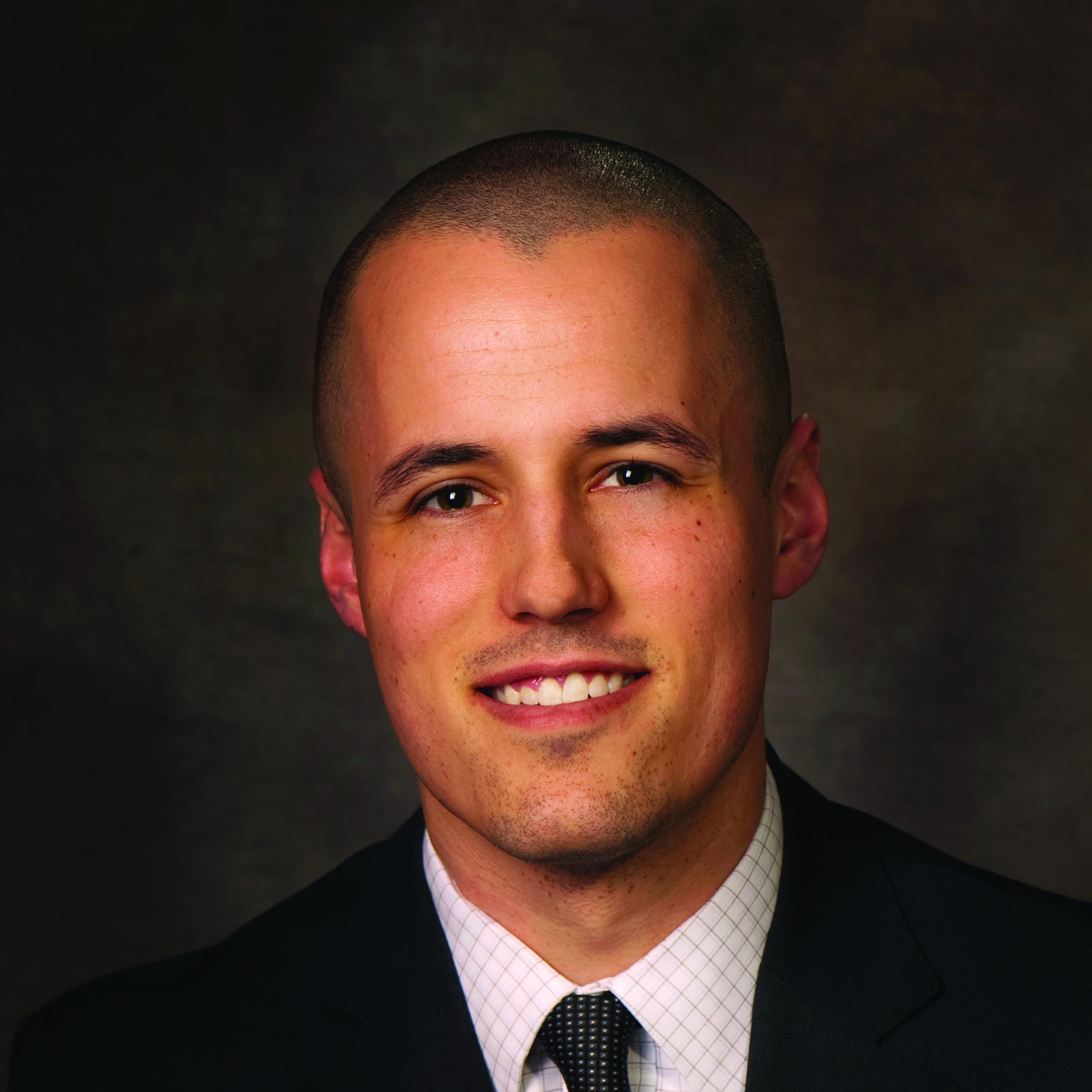Commercial real estate Associate with the CBRE Office Team as well as a budding cycling enthusiast.
