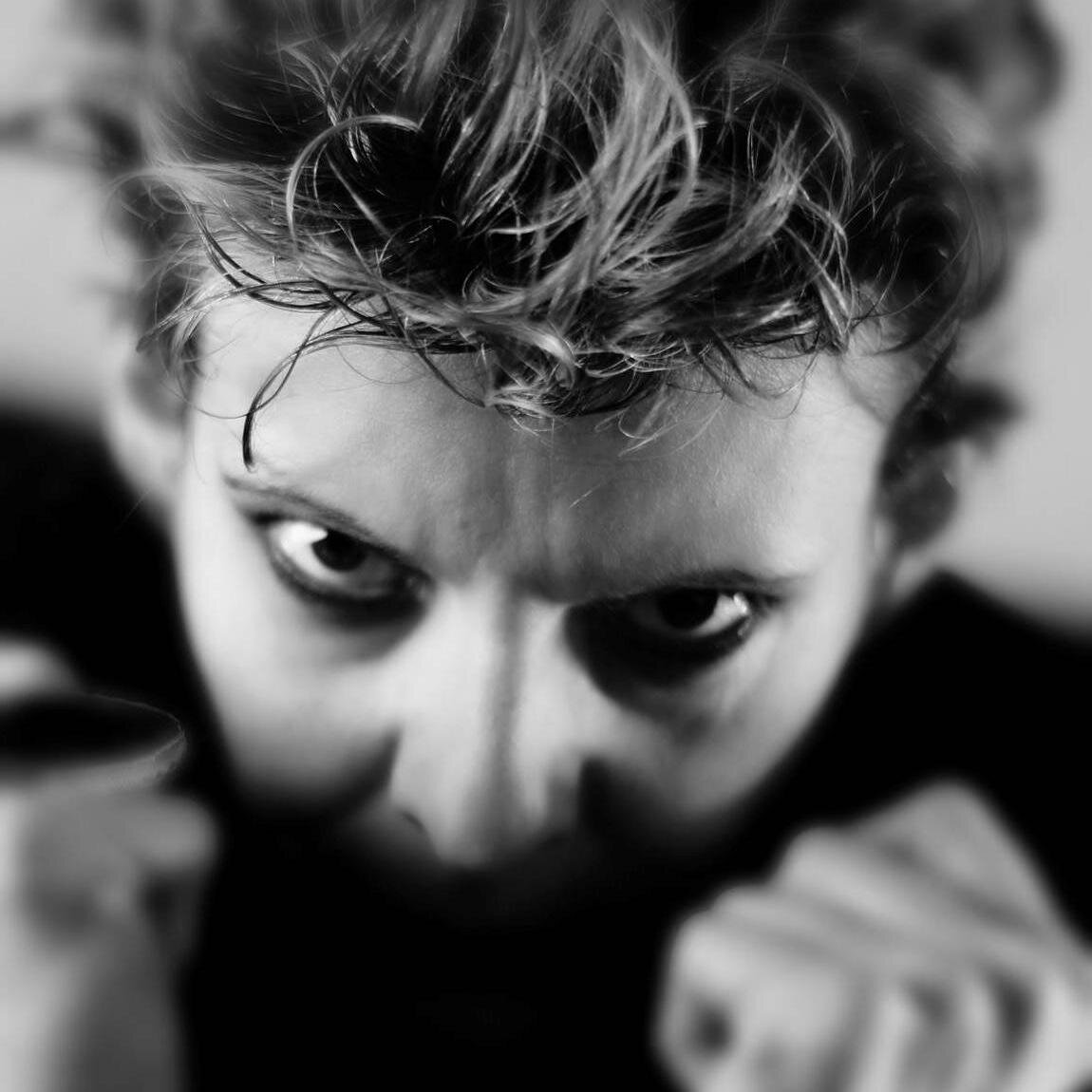Creative, digital artist, photographer...i have the simplest tastes. I am always satisfied with the best