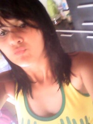 'Descobri que meu sorriso e poderoso.. Ele pode deixa alguns felizes , outros  tristes , alguns com raiva e muitos com inveja#