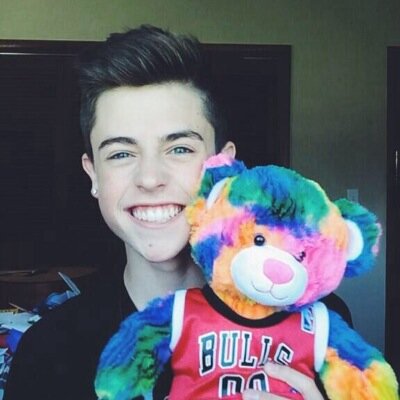 ----I love Grant Michael Day Landis with all my heart and I will always support him----what are you talking about... Oh hi