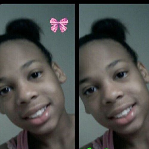 Snapchat // deee_thoee12 Kik // DeshiahLovessYouuu Instagram // dee_eel_aree8