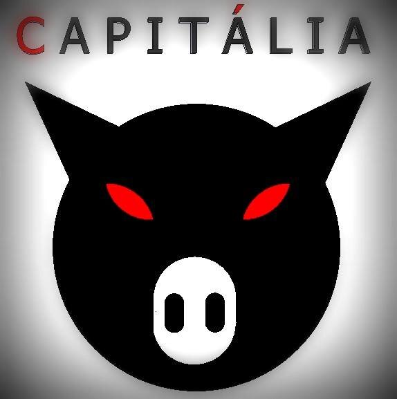 A Capitália foi formada em Santa Teresa-BH.
As raízes da banda são basicamente o Rock nacional, Rock progressivo, Blues e Pop Rock.