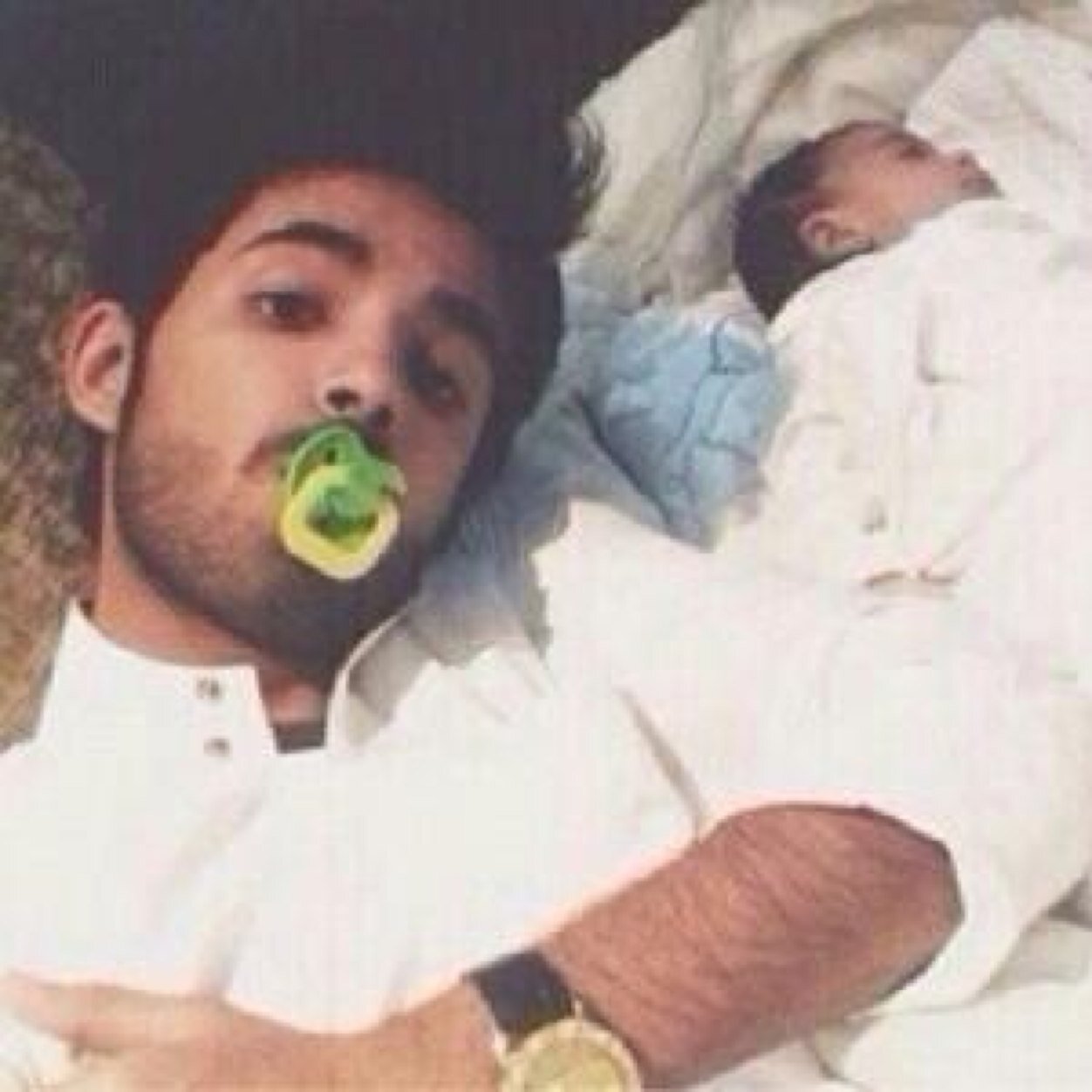 ربْي اسّعد قلبُ أُمي فأني اُحبُها/ الحب @sara__011 الهلال
