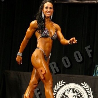 I am an IFPA Pro Figure Athlete, mom-of-three, and wife of an orthopedic surgeon. We live in Iowa where my husband is finishing his residency.