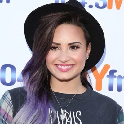 I met DEMI LOVATO. On march 11th 2014 ..... BEST DAY OF MY LIFE