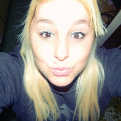 Buenoo Olaa♥ Digoo Ola Paola Queridos AAmigos Les Mando Saludos A Todos Los Reys Del Mundo Entero Y A Todas Las Reynas ♥♥