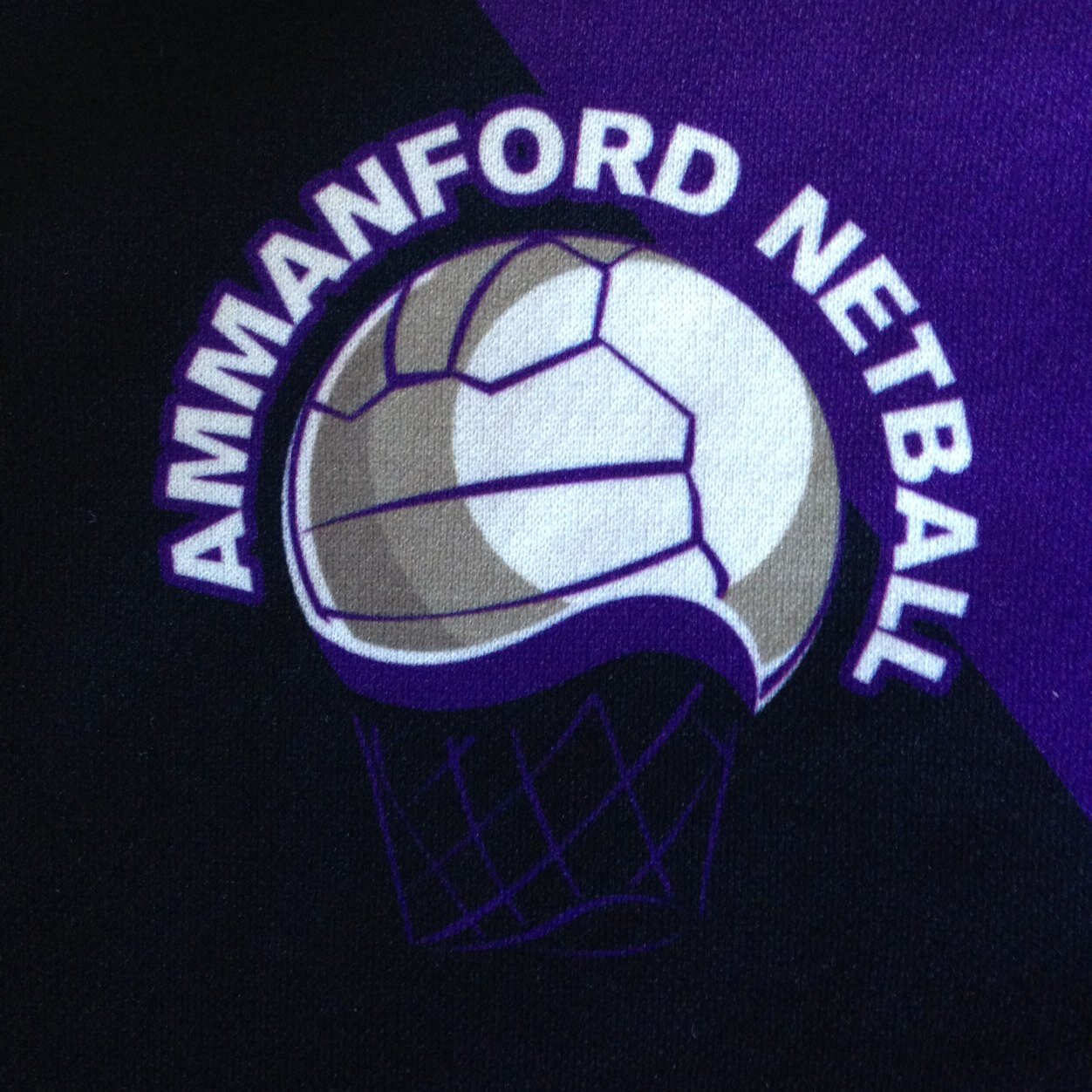Providing netball opportunities for girls and women in the Amman Valley area. #ballislife