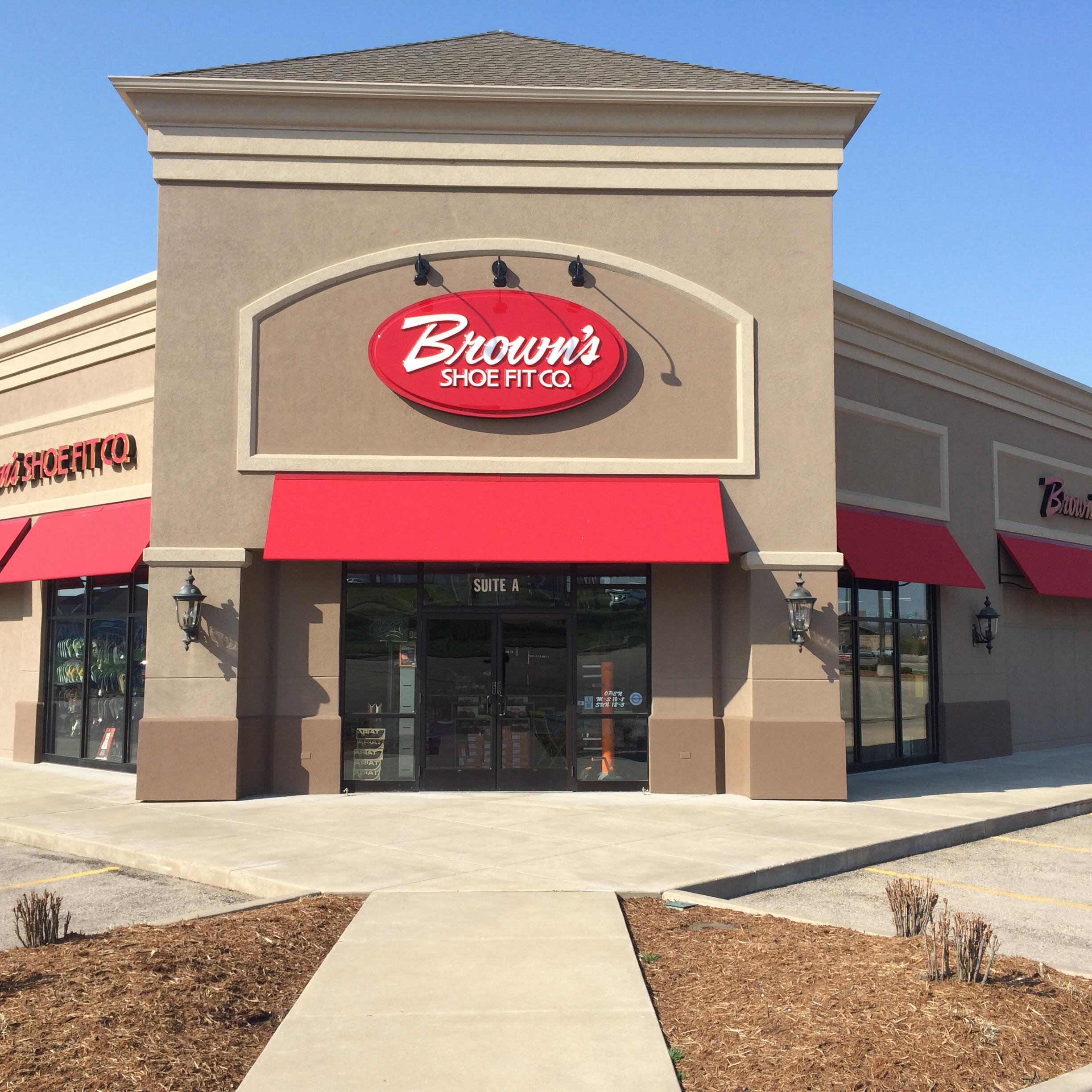 Full service family shoe store