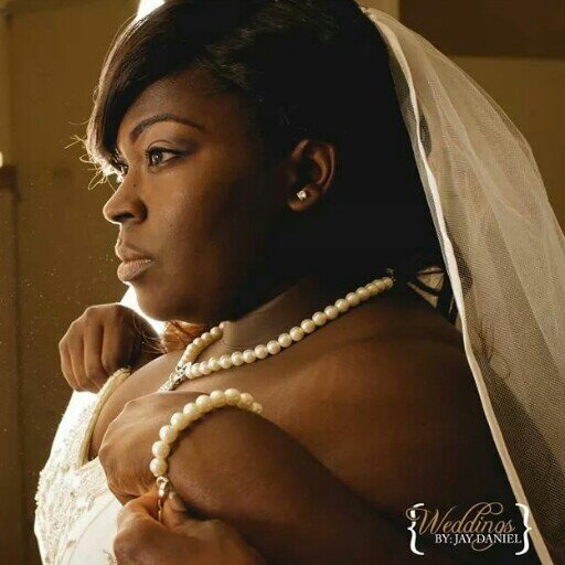 twin_300's profile picture. 