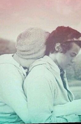 Free follow from @LarrymyZerrie please follow that account!