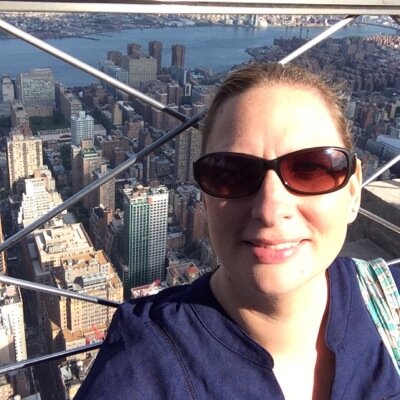 funnysocklady's profile picture. 