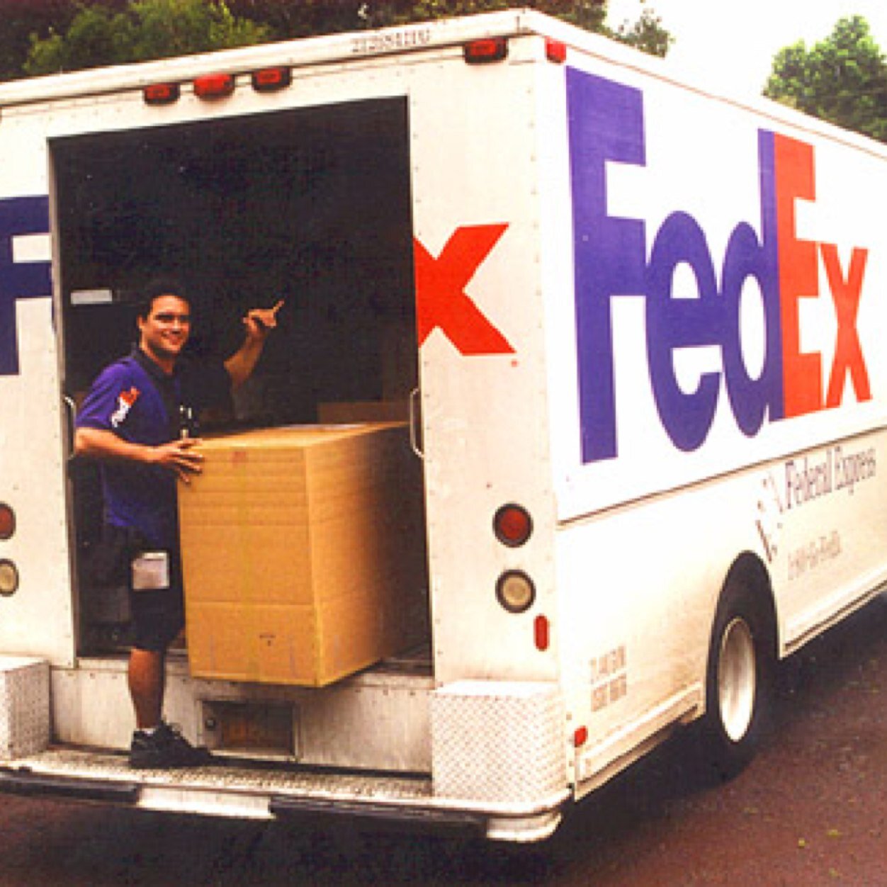 Not affiliated with fedex. Send email for sponsored tweets