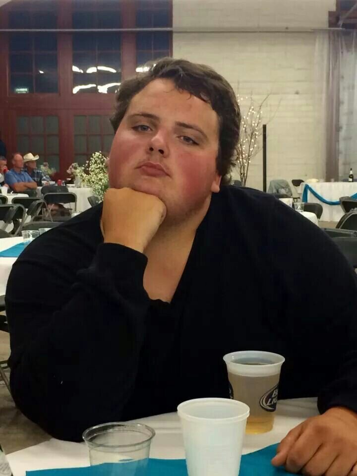 loganhunt8's profile picture. Just livin tha DREAM