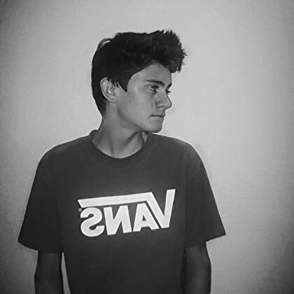 im 14, skateboarder from Tulsa. i do it for the ratchets. follow my instagram @yuhjordan