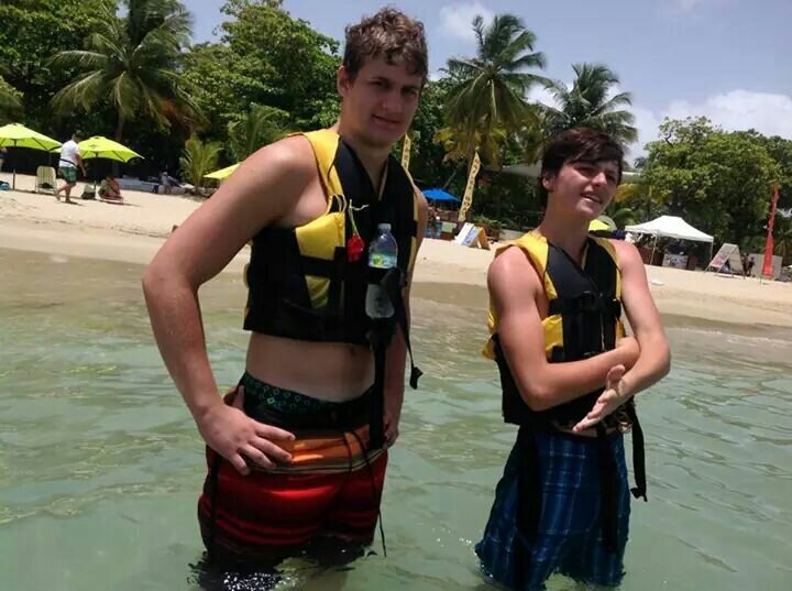 ddefebo5's profile picture. 