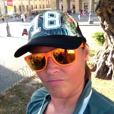 valedarani's profile picture. 