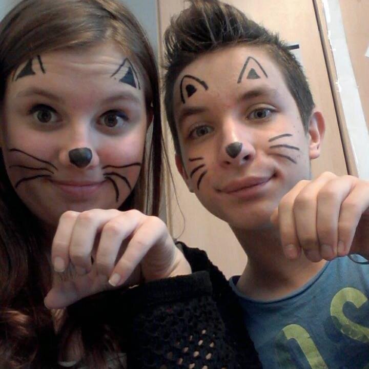 We love u Connor ♥:D ♥#SmileForConnor #Our2ndLife