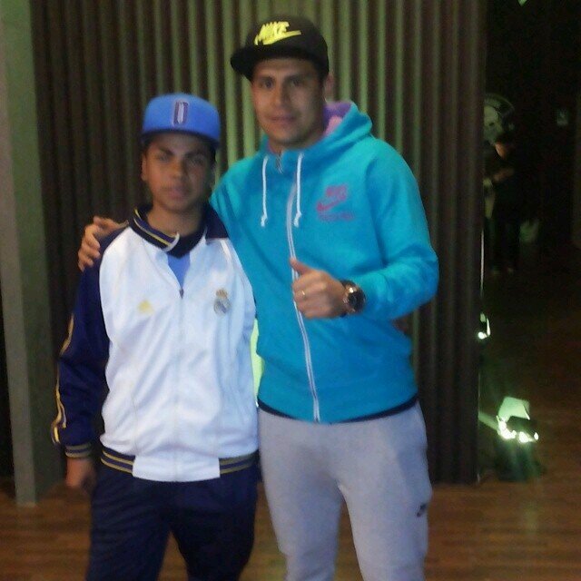 me gusta el RAP CHILENO Y TODO TIPO DE MUSIc/Azul de Corazon/picis / cerro navia