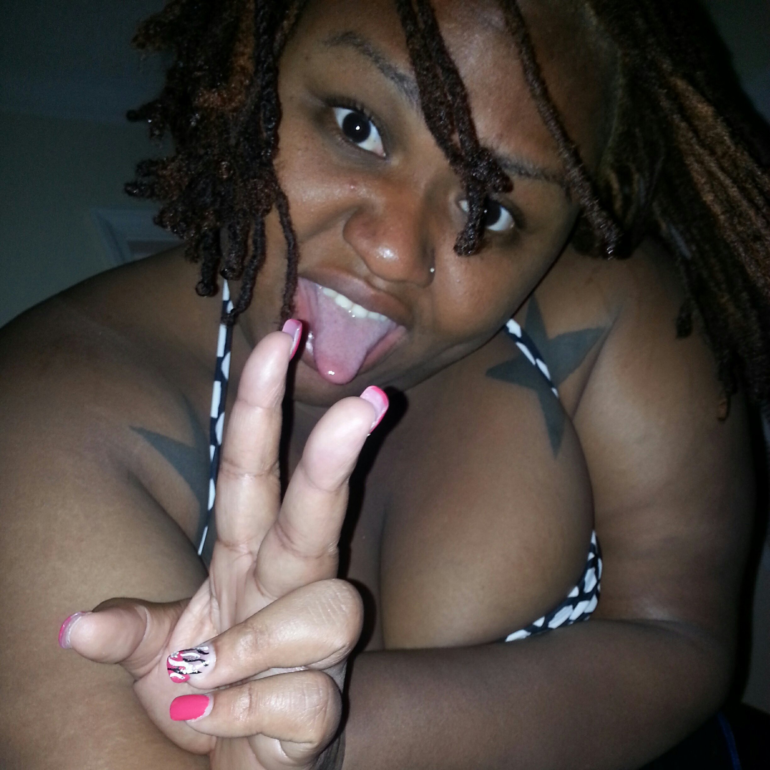 _b0_p33p's profile picture. I see _____ in my REARVIEW!! FUKKyoTWEETS #teamTATTED, #teamPAID, #teamDGAF, #teamWhoWannaSellSumFoodStamps?? Frfr!!!